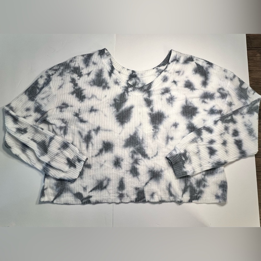 NEW Aeropostale tie-dye flowy long sleeve